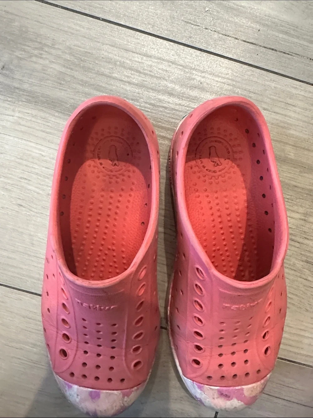 Native Kids Slip-On Water Shoes in Coral and Purple Accent